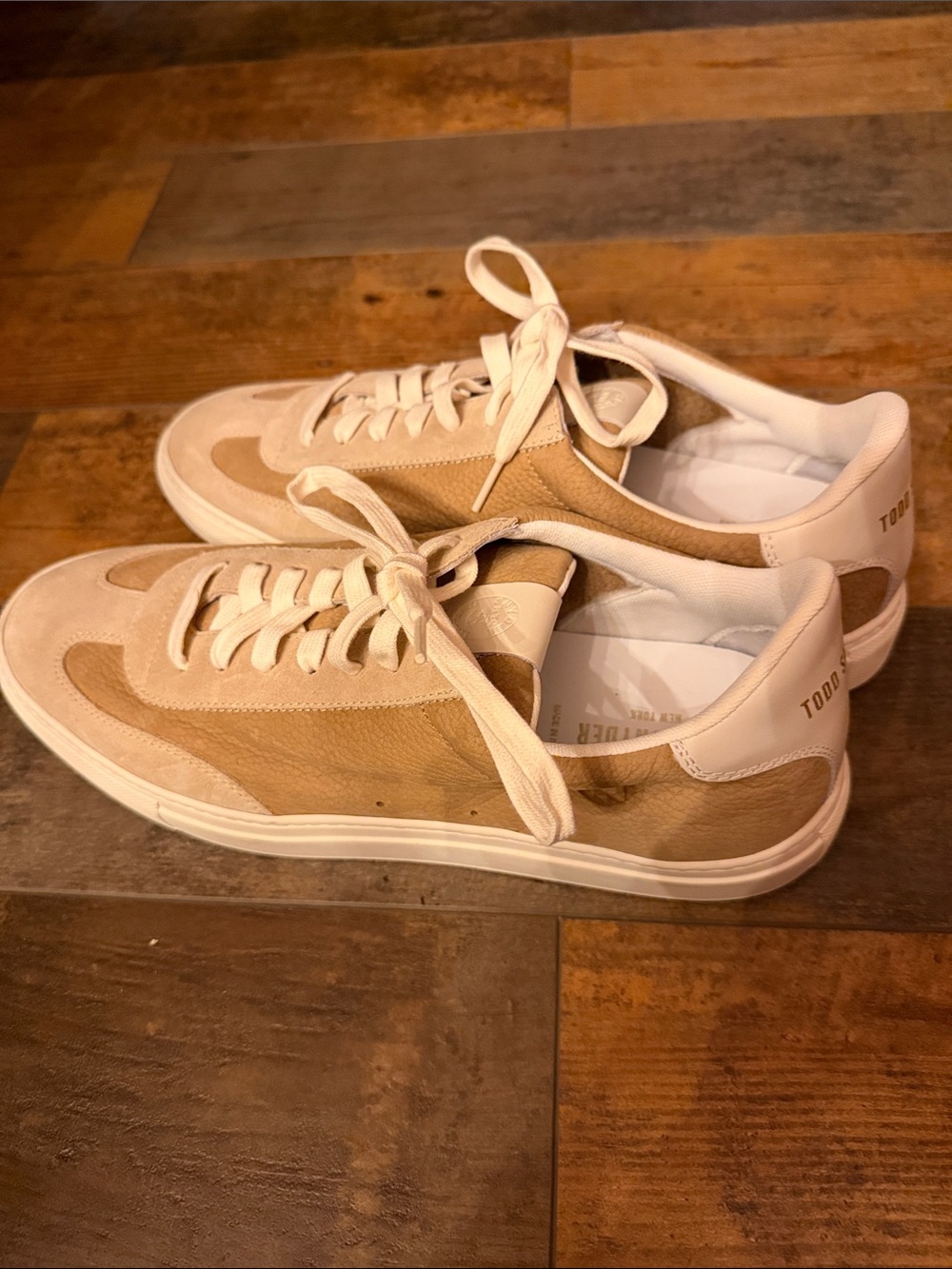 Todd Snyder Low Profile Tan, Beige and White Suede Low-Top Sneakers Sz 11.  NWOB